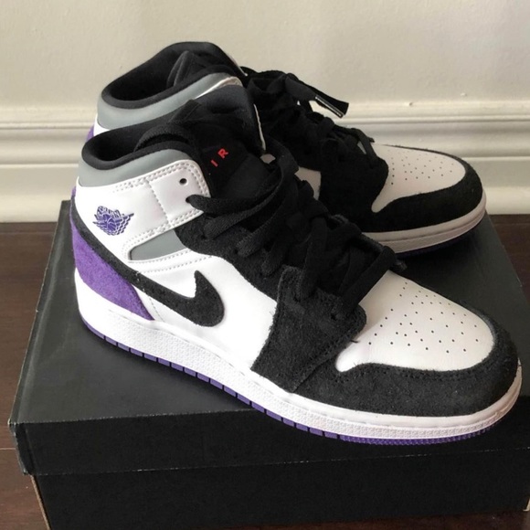 Brand New Jordon 1 Purple Mid - Picture 3 of 9